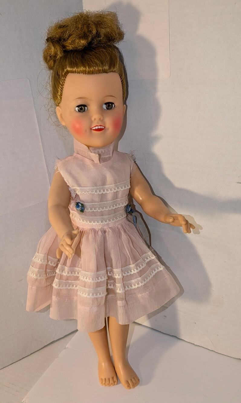 1950 Ideal 17" Shirley Temple Doll ST-17-1 Sleepy Eyes Dress